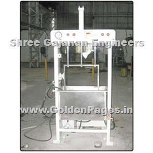 > </div>
<div class=